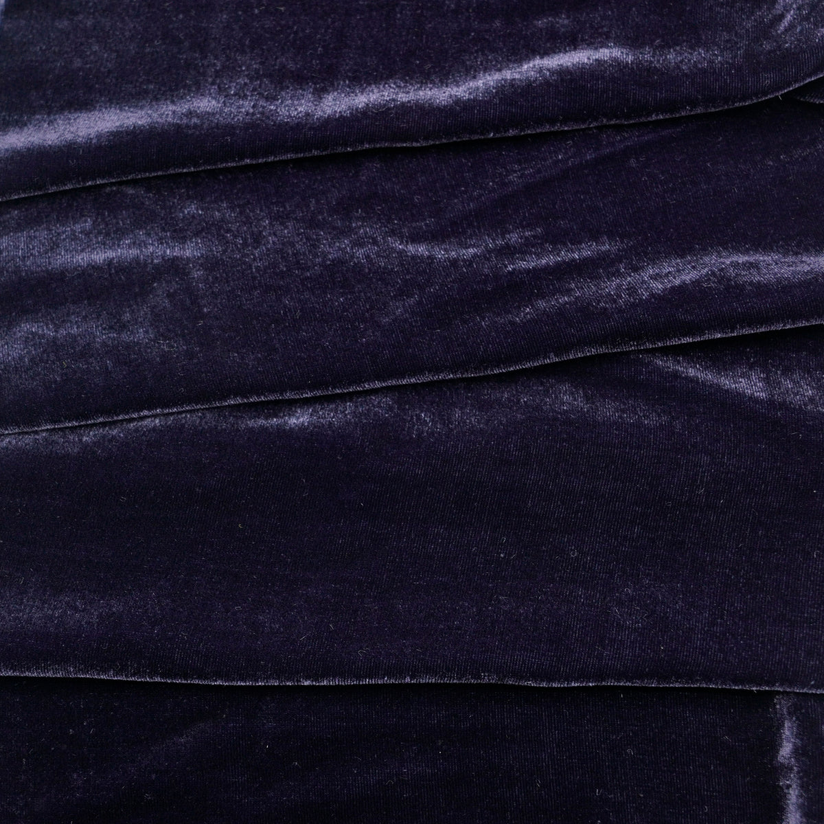 Black Silk Velvet 18% Silk/82% Rayon 45